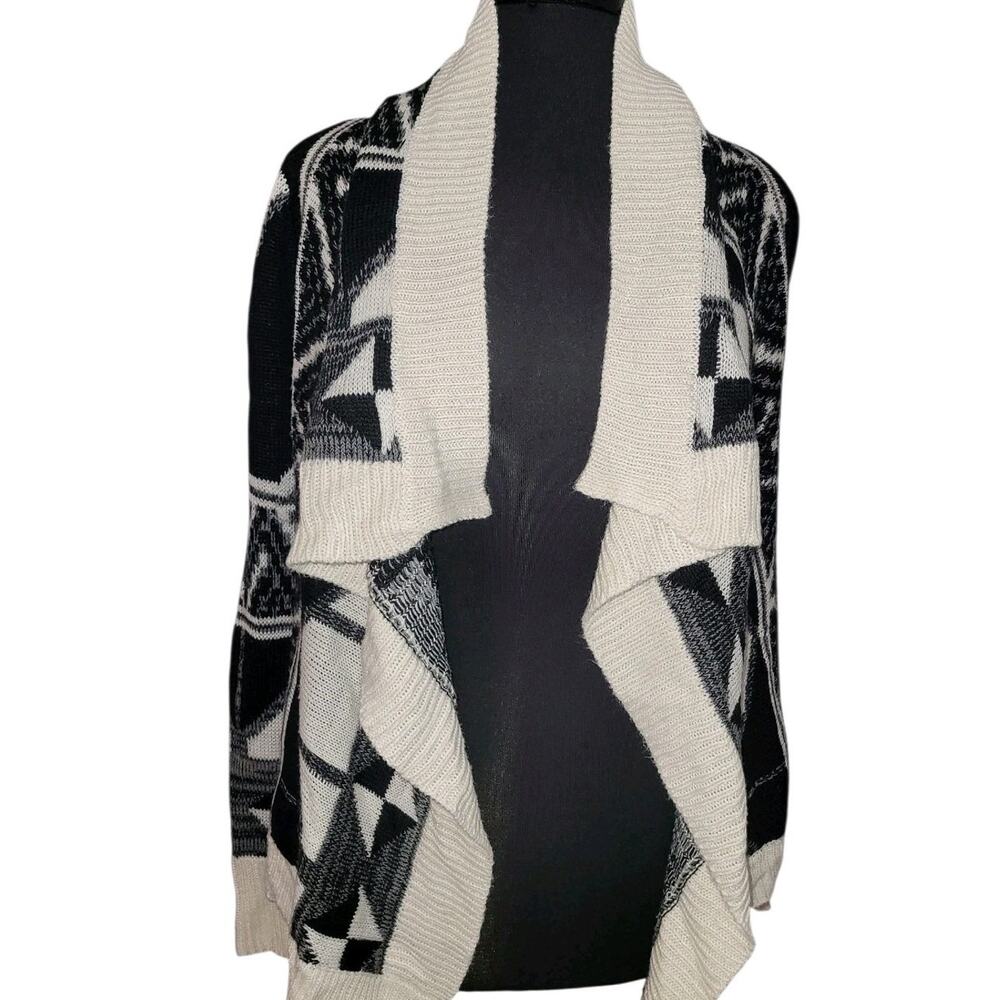 Belle De Jour Waterfall Cardigan Aztec Black White M